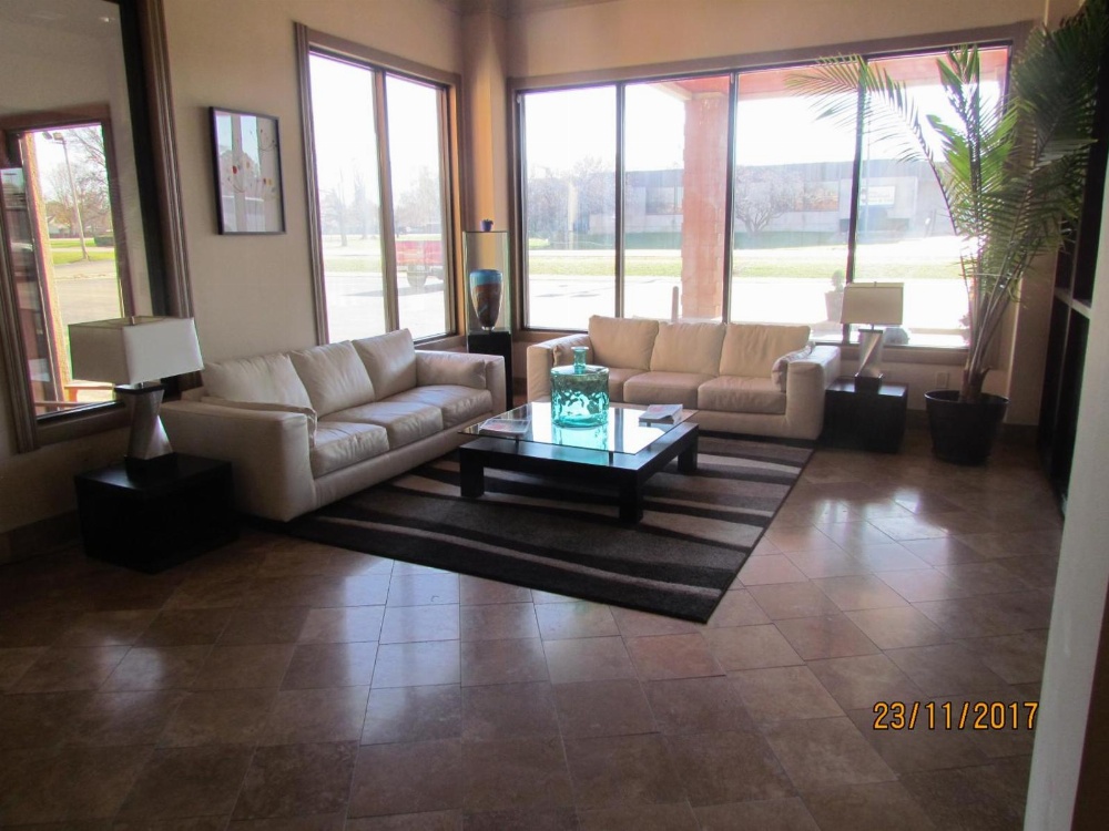 Suite Dreams Hotel